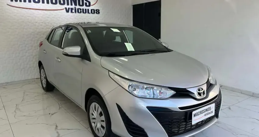 Toyota Yaris Hatch XL 1.3 Flex 5p Aut.  - Prata - 2020/2020