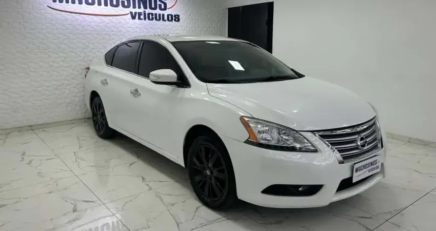 Nissan Sentra SL Flex automático - Branca - 2014/2015
