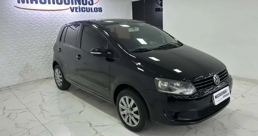 Volkswagen Fox 1.0 Mi Total Flex 8V 5p  - Preta - 2011/2011
