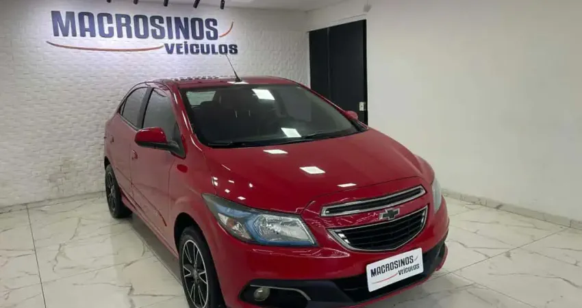 Chevrolet Onix HATCH LT 1.4 8V FlexPower 5p Mec.  - Vermelha - 2013/2013