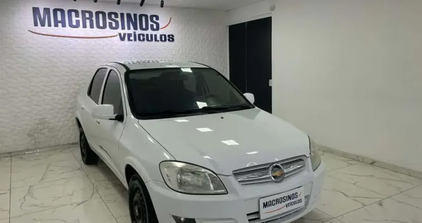 Chevrolet Prisma  Sed. Maxx/ LT 1.4 8V ECONOF. 4p  - Branca - 2010/2011