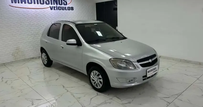 Chevrolet Celta Spirit/ LT 1.0 MPFI 8V FlexP. 5p  - Prata - 2013/2013