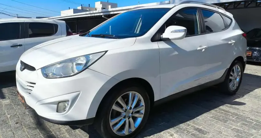 HYUNDAI X35 B 2015