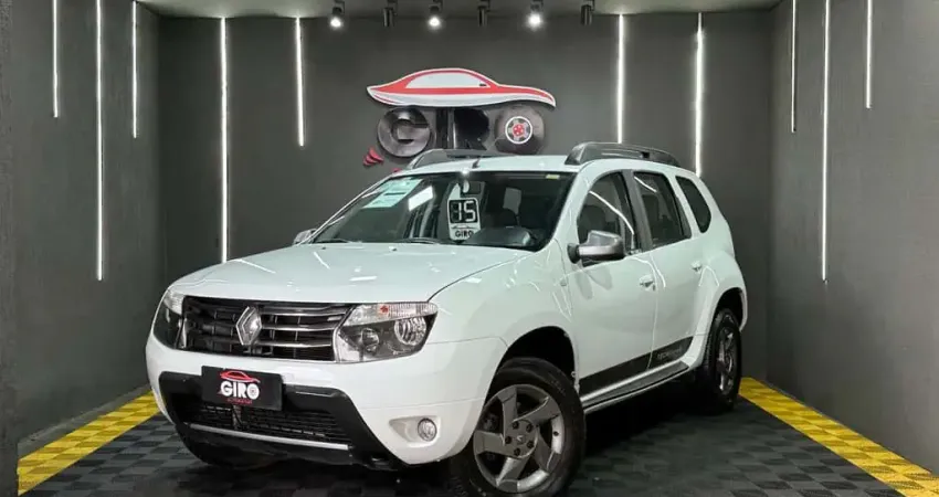 Renault Duster Dynamique 2.0 Hi-Flex 16V Mec.  - Branca - 2014/2015