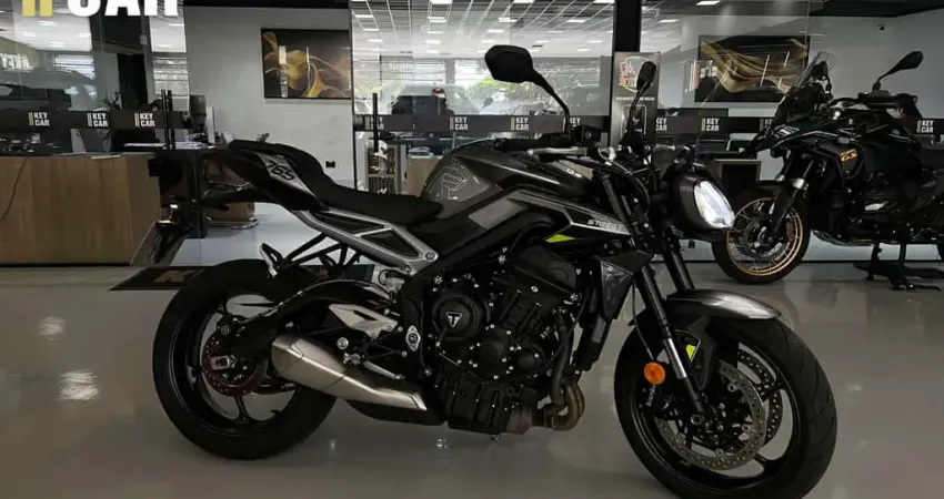 TRIUMPH STREET TRIPLE TRIPLE 765 R