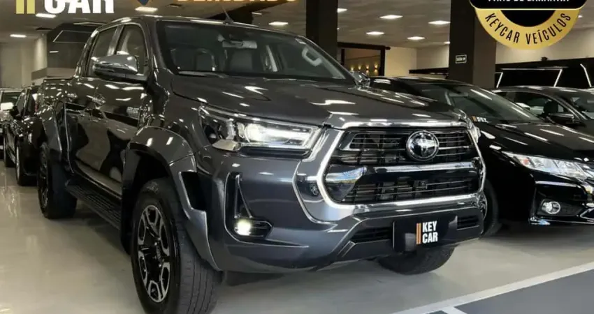 TOYOTA HILUX CD SRX Plus 4x4 2.8 TDI Die. Aut.