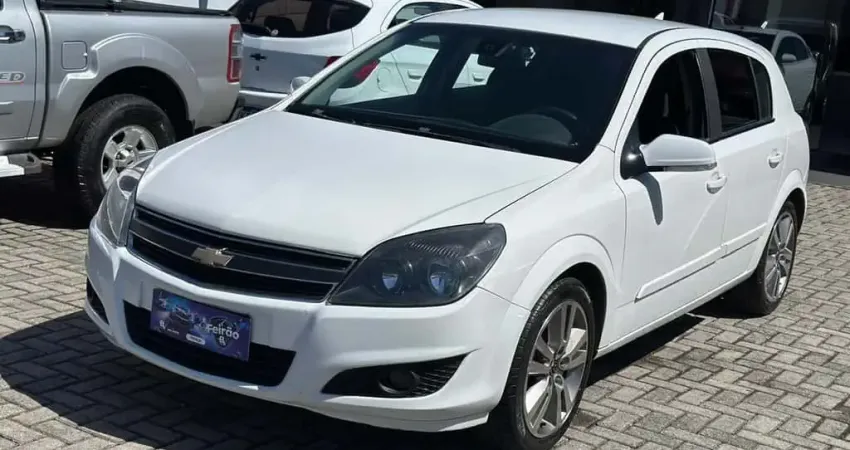 CHEVROLET VECTRA 2.0 MPFI GT HATCH 8V FLEX 4P MANUAL 2011