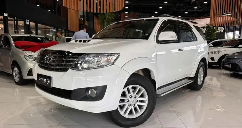 TOYOTA HILUX SW4 3.0 SRV 4X4