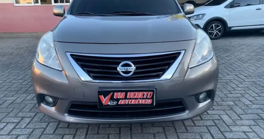 NISSAN VERSA 16SL FLEX 2014