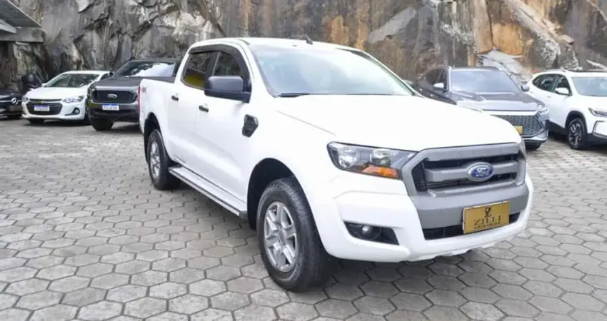 Ford Ranger XLS 2.2 TURBO 4X4 MT  - Branca - 2016/2017