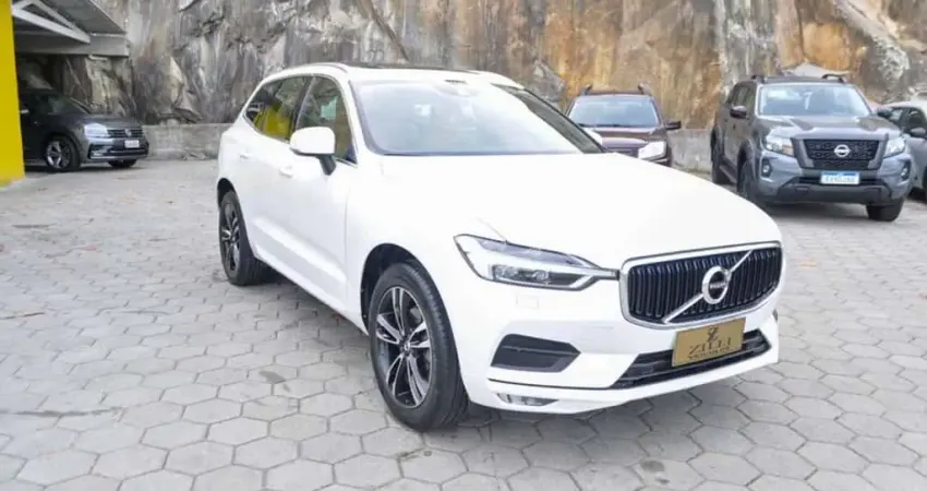 Volvo XC60 2.0 T5 MOMENTUM AWD AT - Branca - 2019/2020