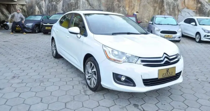 Citroën C4 Lounge TENDANCE 2.0 AT - Branca - 2014/2015