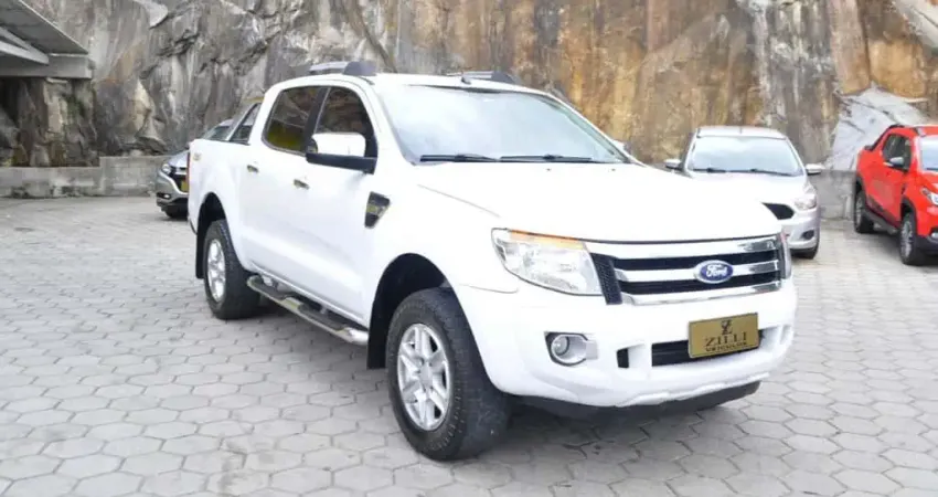 Ford Ranger XLT 3.2 CD 4X4 AT   - Branca - 2013/2014