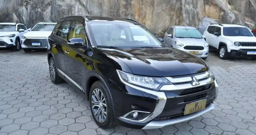 Mitsubishi Outlander 2.2 TURBO AWD AT  - Preta - 2015/2016