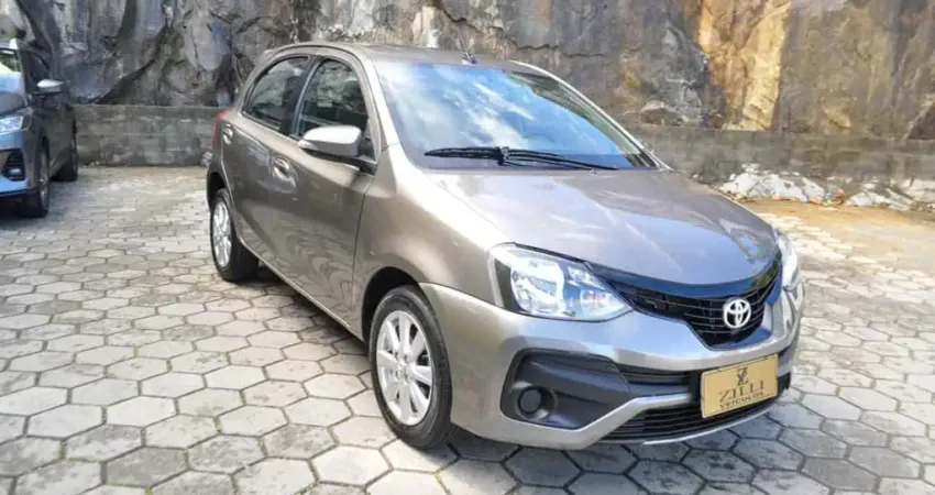 Toyota Etios X PLUS 1.5 AT  - Cinza - 2019/2020