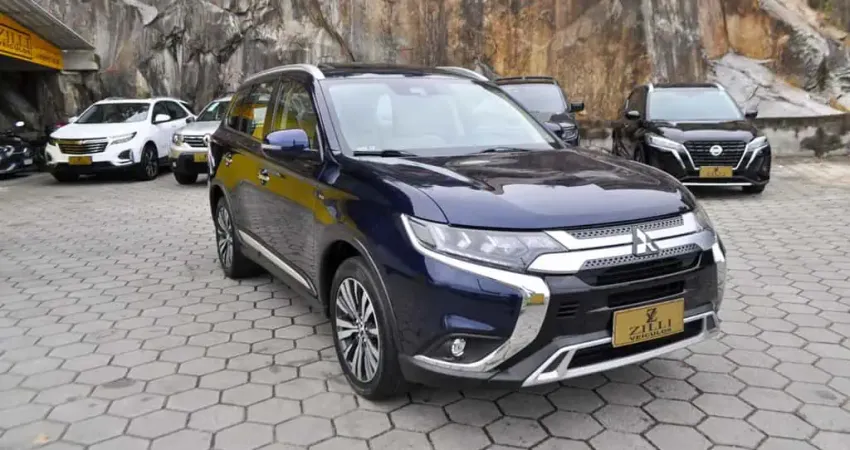 Mitsubishi Outlander HPE-S 3.0 V6 4X4 AT (7L) - Azul - 2019/2020