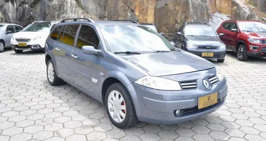 Renault Mégane Grand Tour DYNAMIQUE 1.6 MT  - Cinza - 2012/2013