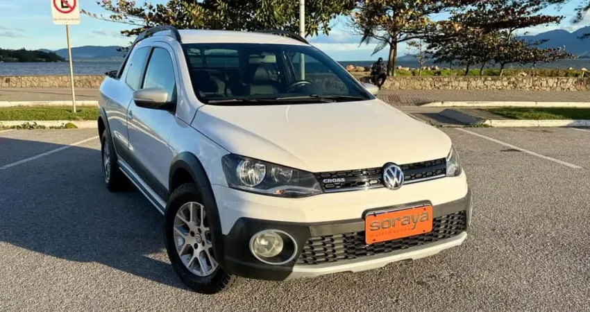 Volkswagen Saveiro CROSS 1.6 T.Flex 16V CD  - Branca - 2014/2015