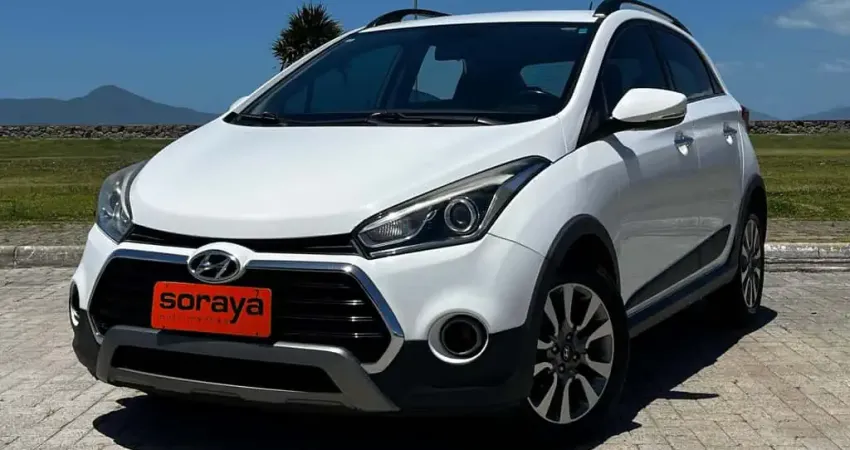 Hyundai HB20X Premium 1.6 Flex 16V Aut.  - Branca - 2015/2016