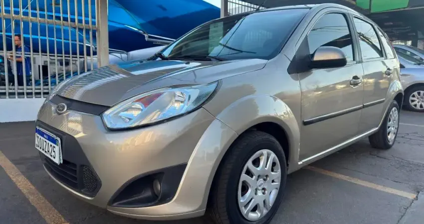 FORD FIESTA CLASS 1.6 FLEX  HATCH  MANUAL 2012/2013 COMPLETO NOVISSIMO IPVA PAGO