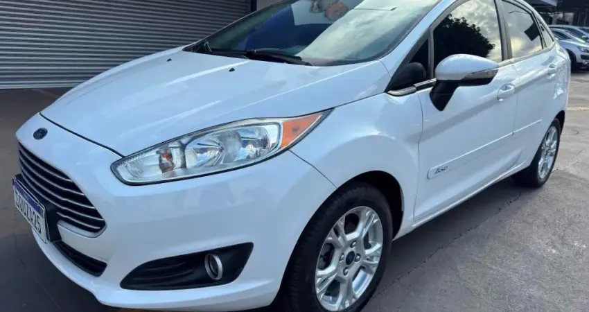 FORD NEW FIESTA SEDAN  SE 1.6 FLEX AUTOMATICO 2015/2016 COMPLETO REVISADO LACRADO 