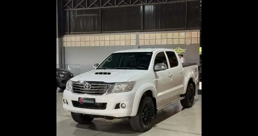 TOYOTA HILUX 3.0 SRV 4X4 CD 8V TURBO 4P