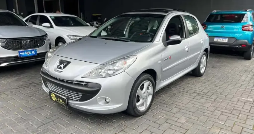 PEUGEOT 207 HATCH QUIKSILVER 1.4 8V FLEX 4P 2011