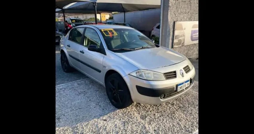 Megane Sedan Expression Hi-Flex 1.6 16V