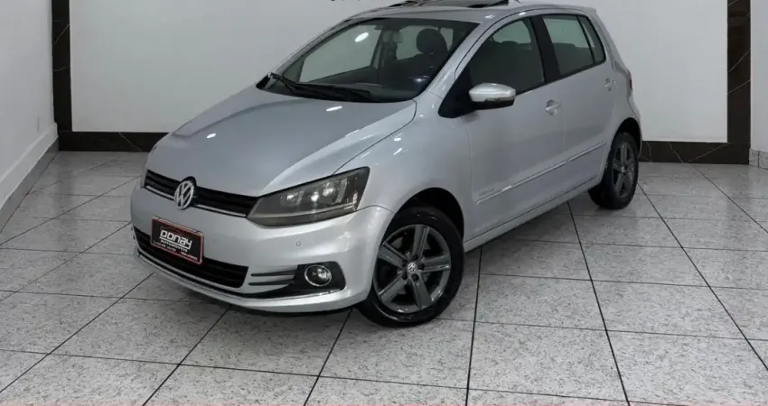 VOLKSWAGEN FOX HIGHLINE 1.6 8v FLEX CÂMBIO MANUAL