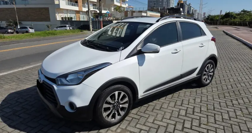 Hyundai Hb20X Style 1.6 Manual, completão, aceito troca e finiancio