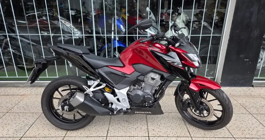 Honda CB 300F Twister Abs 2025, ùnico dono, aceito troca, cartão e financio