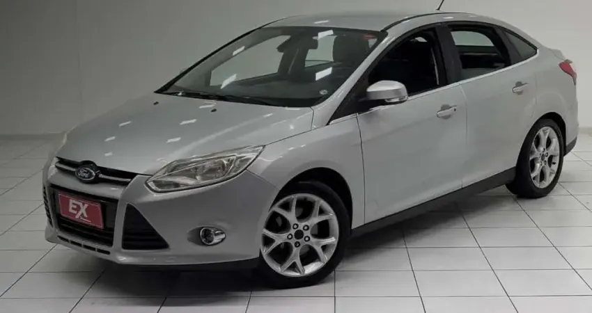 FORD FOCUS SEDAN TITANIUM 2.0 POWERSHIFT AUT. 2015