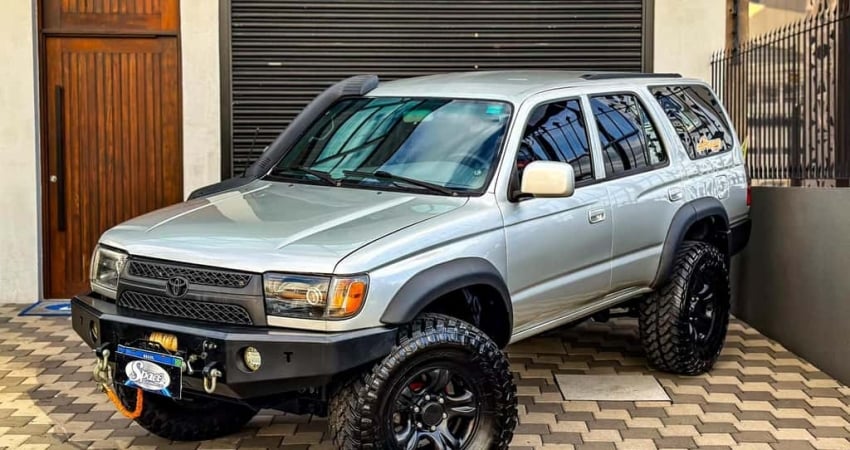 Toyota Hilux SW4 4x4 3.0 8V TB Diesel  - Prata - 2002/2002