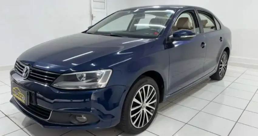 Volkswagen JETTA 2.0 TSI HIGHLINE 200CV GASOLINA 4P TIPTRONIC