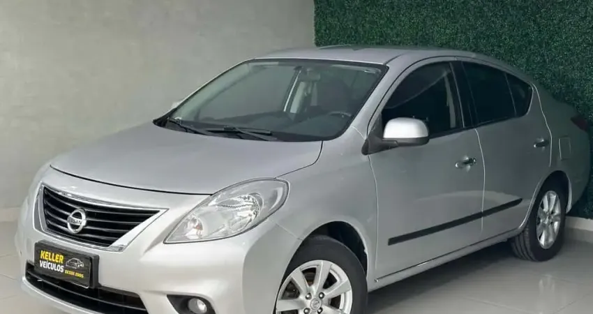 NISSAN VERSA 16SL FLEX 2013