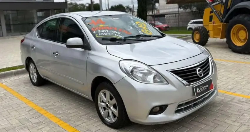 NISSAN VERSA 16SL FLEX 2014