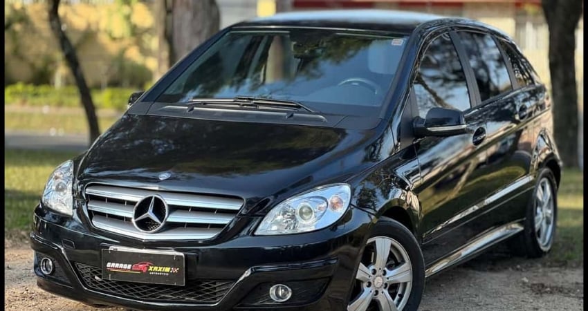 MERCEDES-BENZ B 180 2010