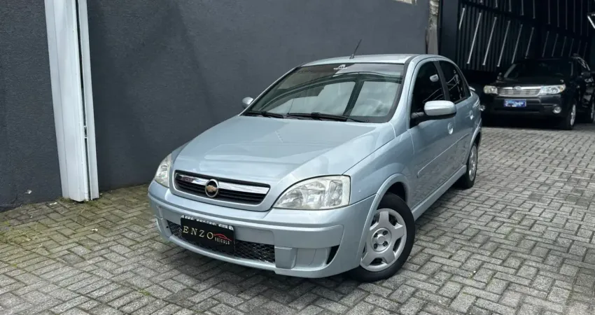 Corsa Sedan 1.4 Premium 8V – Conforto, Economia e Confiabilidade Garantida