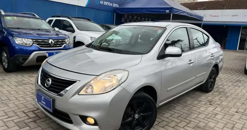 NISSAN VERSA 16SL FLEX 2013