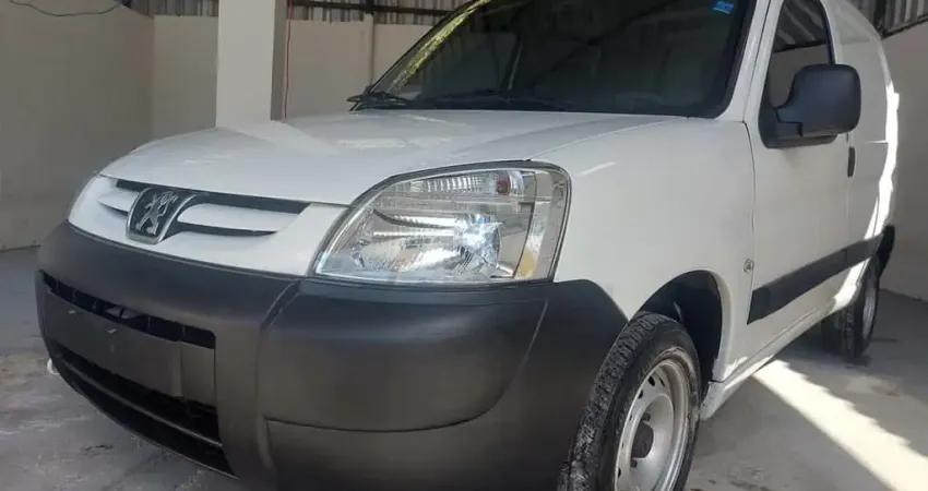 Peugeot Partner 2022 1.6 furgão 800kg 16v flex 3p manual