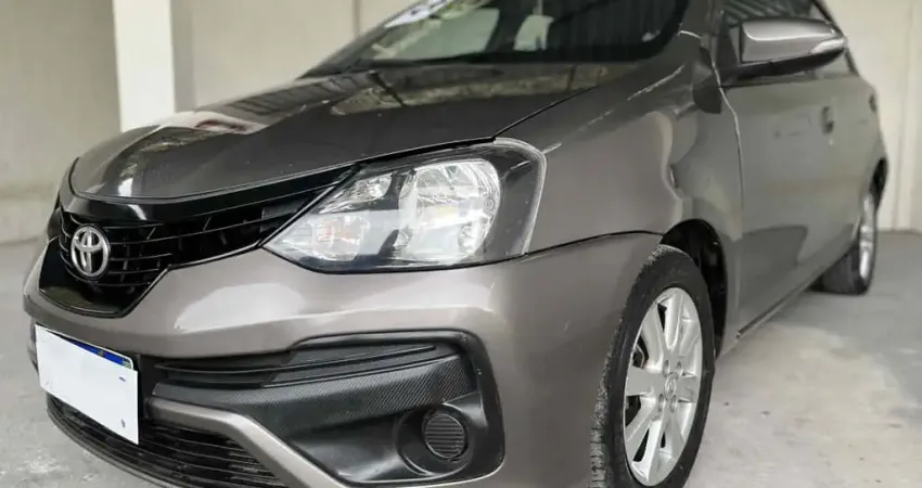 Toyota Etios 2020 1.5 x plus 16v flex 4p automático