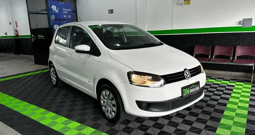 Volkswagen - Fox 1.0 8v Trend