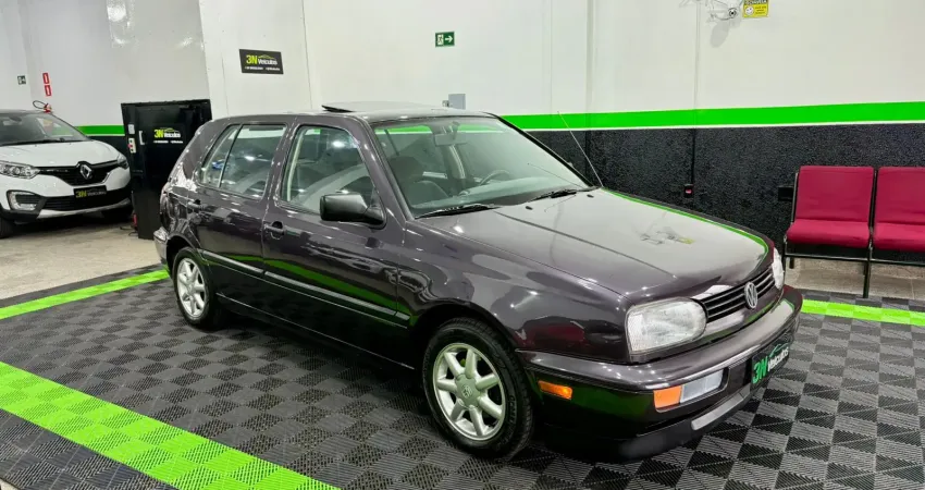 Volkswagen - Golf GLX 2.0 8v Gasolina