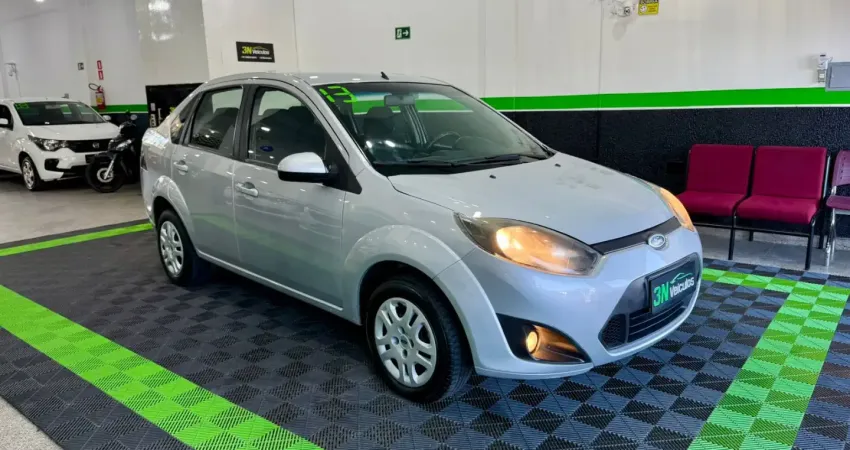 Ford - Fiesta Sedan 1.6 8v Flex