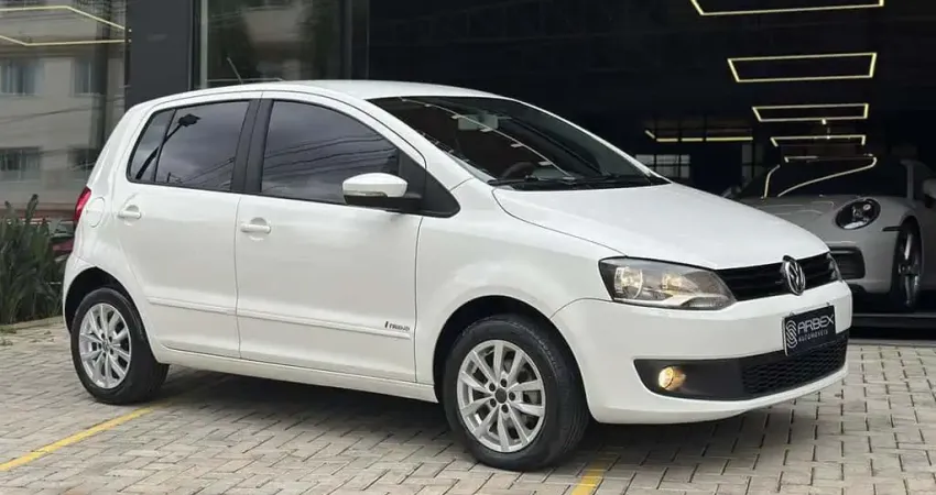 VOLKSWAGEN FOX 1.0 MI TOTAL FLEX 8V 5P 2014/2014