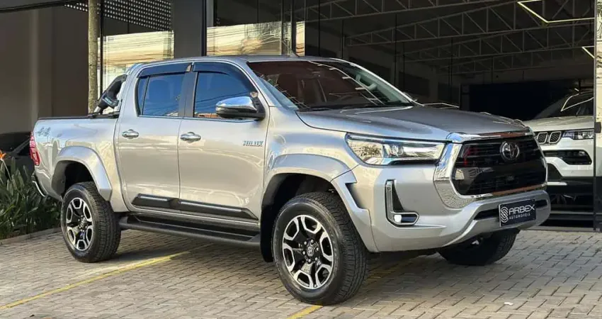 TOYOTA HILUX CD SRX PLUS 4X4 2.8 TDI DIE. AUT. 2023/2024