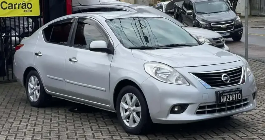 NISSAN VERSA 1.6 SL FLEX 2013