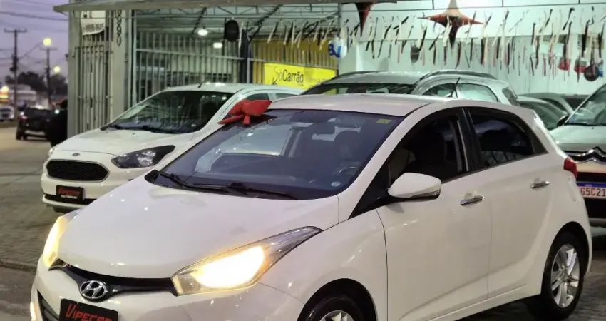 HYUNDAI HB20 COMFORT COMPLETO 1.6 AUTOMATICO 2015 RODAS DE LIGA LEVE 