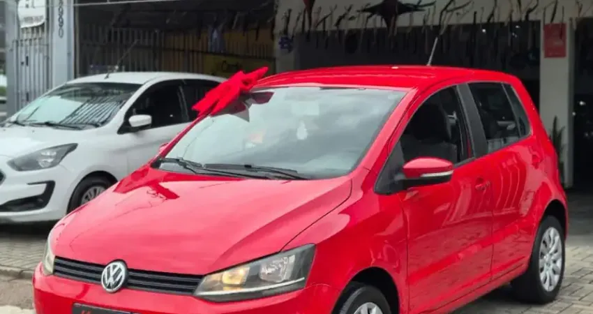 VOLKWAGEN FOX TL 1.0 12V COMPLETO BAIXA KM IMPECAVEL SEM LEILAO