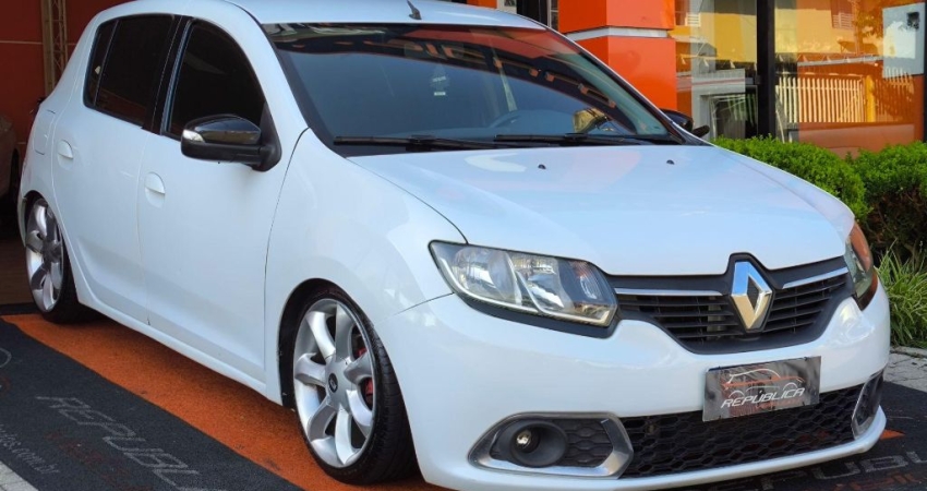 RENAULT SANDERO EXPR 1.6 2014 / 2015